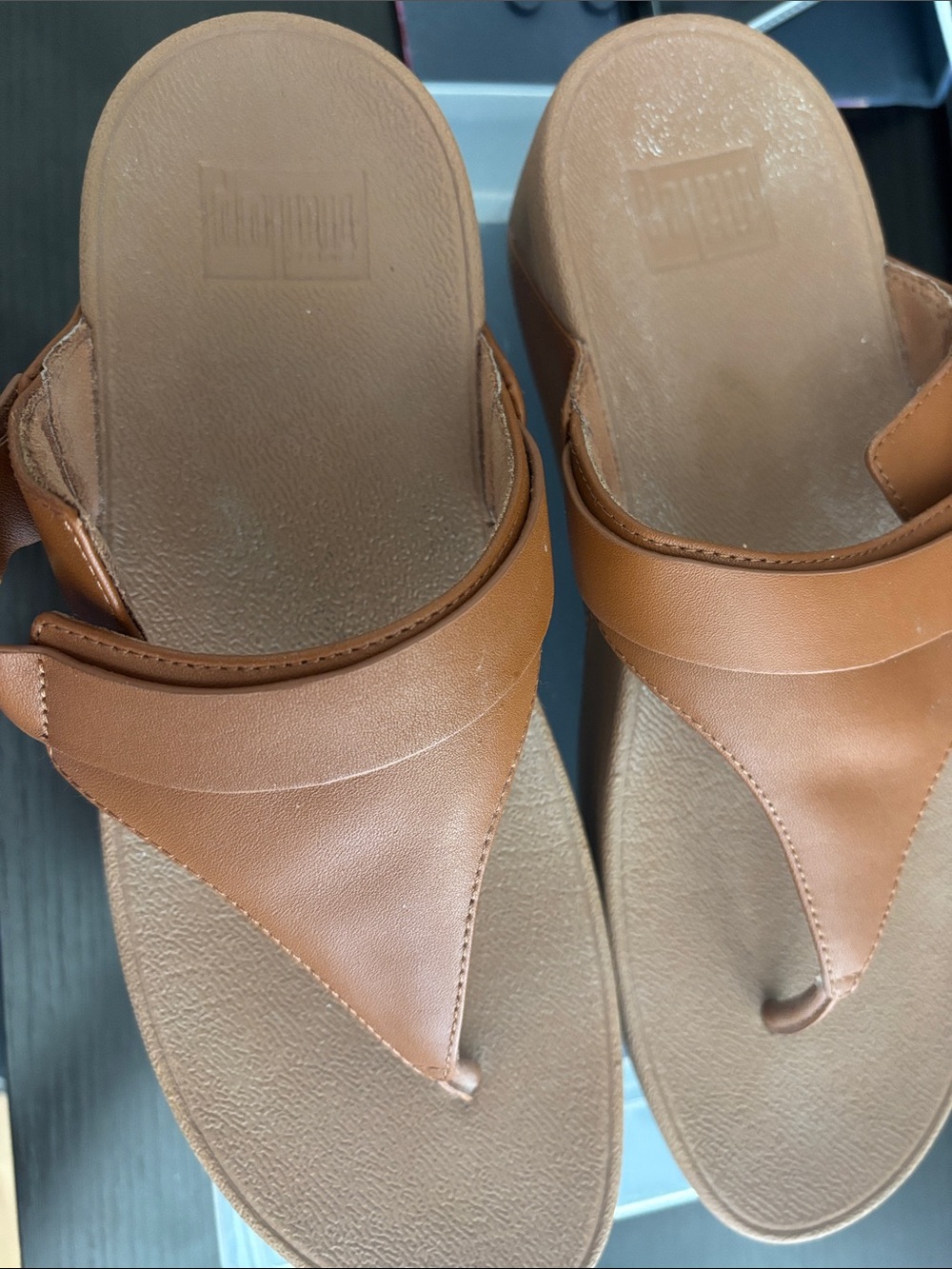 FitFlop Women’s Brown Tan Thong Sandals